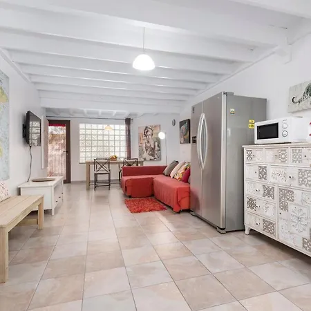 Home2book Charming Casa Claudia, Pool & Terrace Apartamento