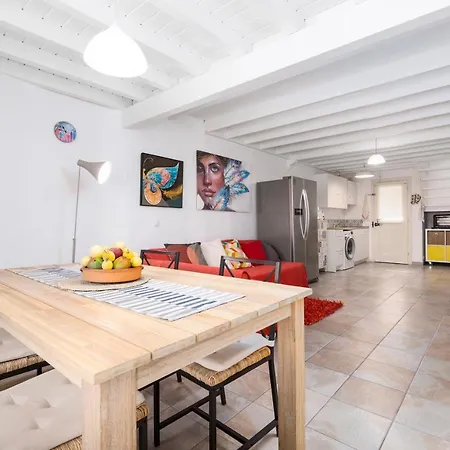 Home2book Charming Casa Claudia, Pool & Terrace Apartamento